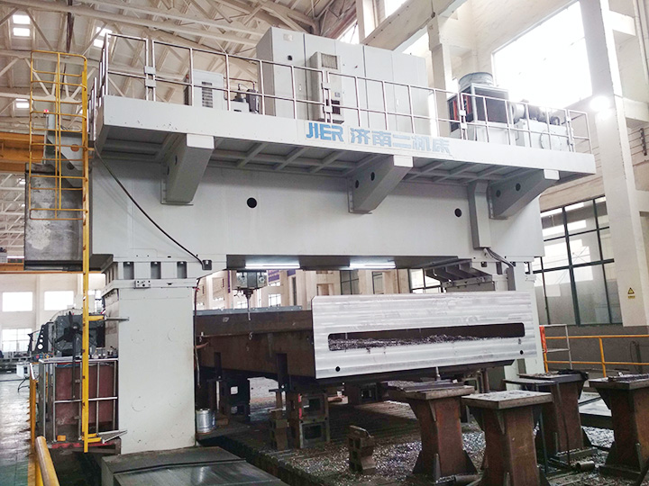 Jinan Second Machine Tool Gantry Machining Centerr 6000 × 13000 Height 3000